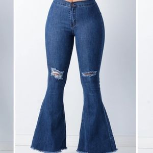 Daisy flare jeans size medium
